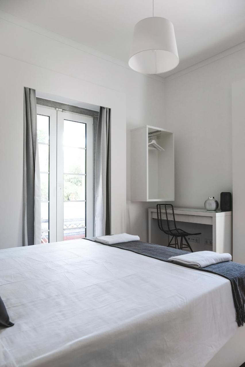 4U Lisbon Airport Suites ภายนอก รูปภาพ