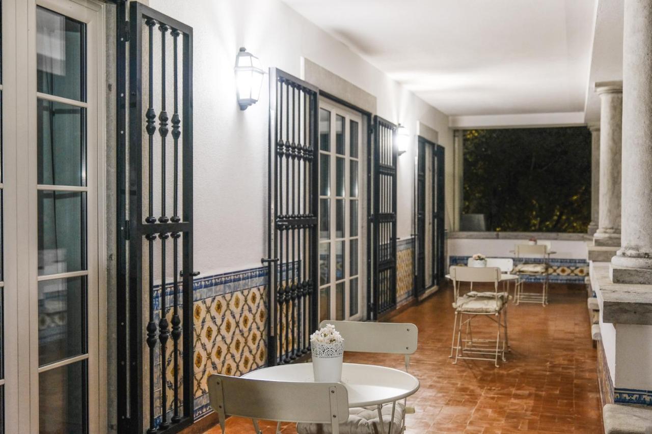 4U Lisbon Airport Suites ภายนอก รูปภาพ