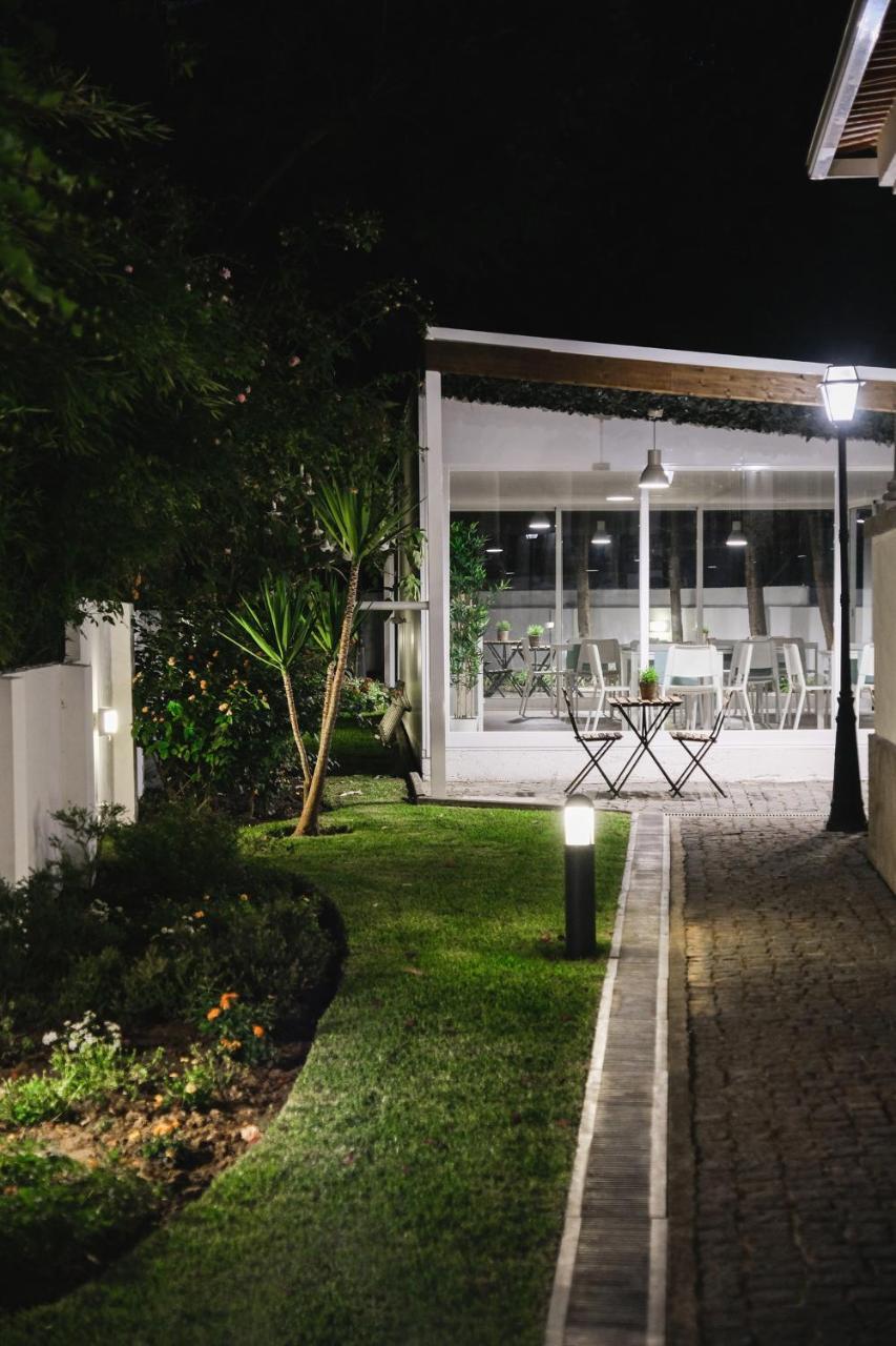 4U Lisbon Airport Suites ภายนอก รูปภาพ
